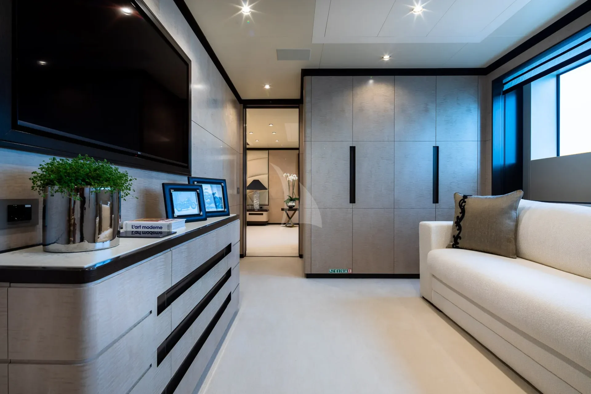 TRIUMPH Charter Yacht