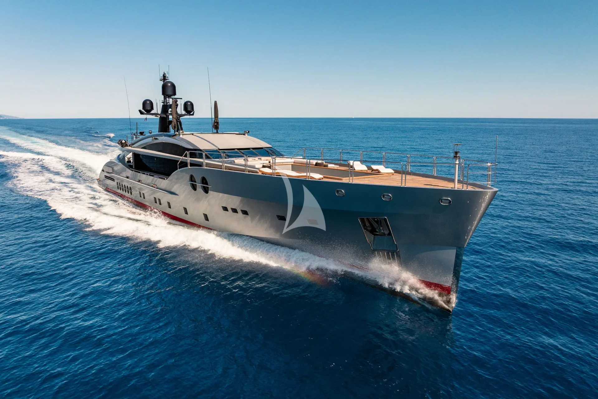 DB9 Charter Yacht