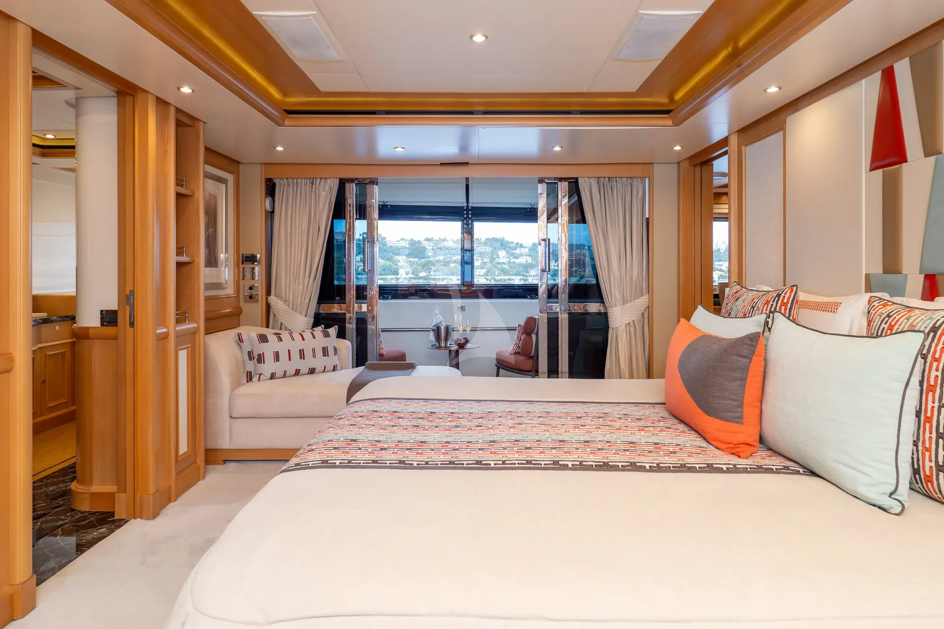 HANA Charter Yacht