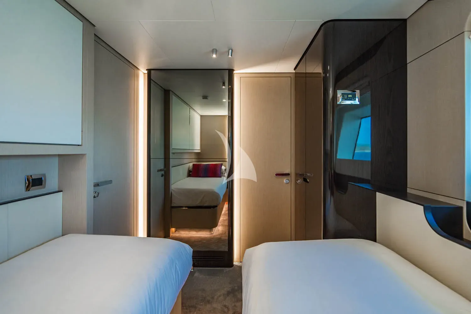 CARPE DIEM Charter Yacht