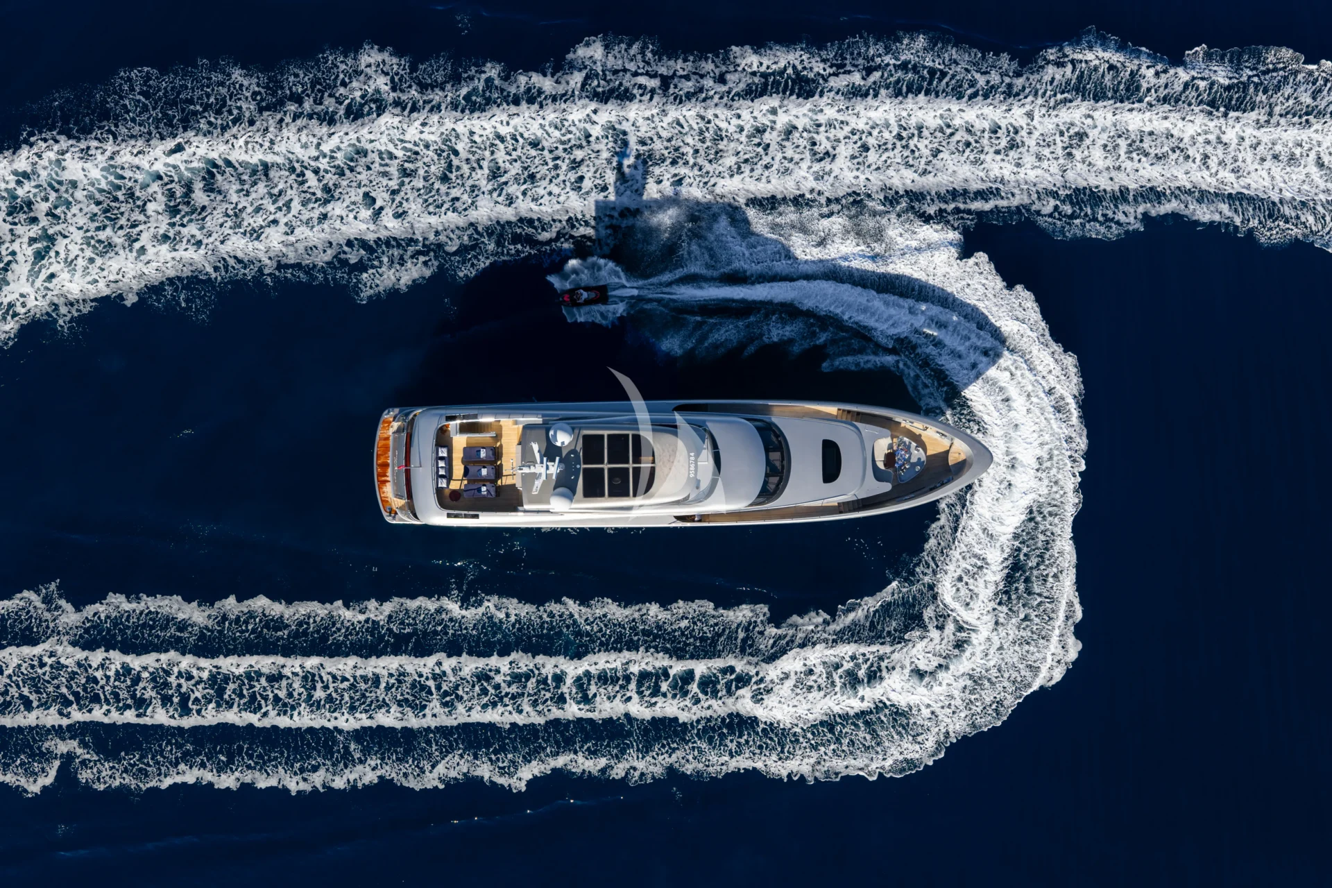 SMOOTH OPERATOR Charter Yacht