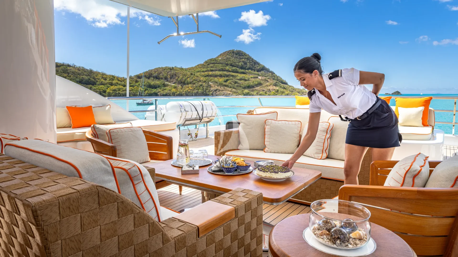 DEEP BLUE Charter Yacht