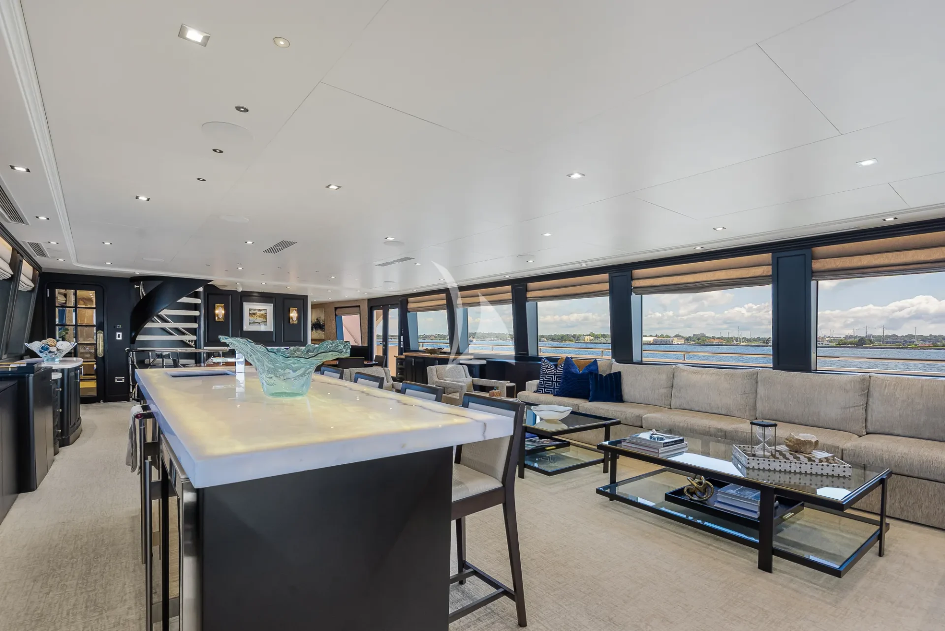 TANZANITE Charter Yacht