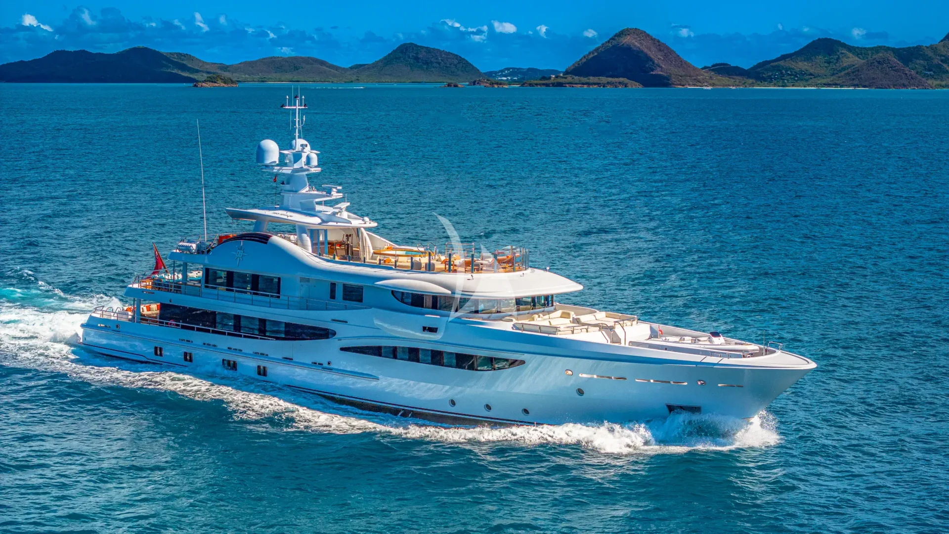 DEEP BLUE Charter Yacht
