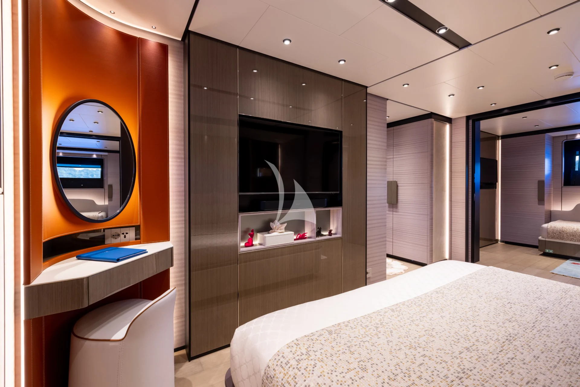 SUI GENERIS Charter Yacht