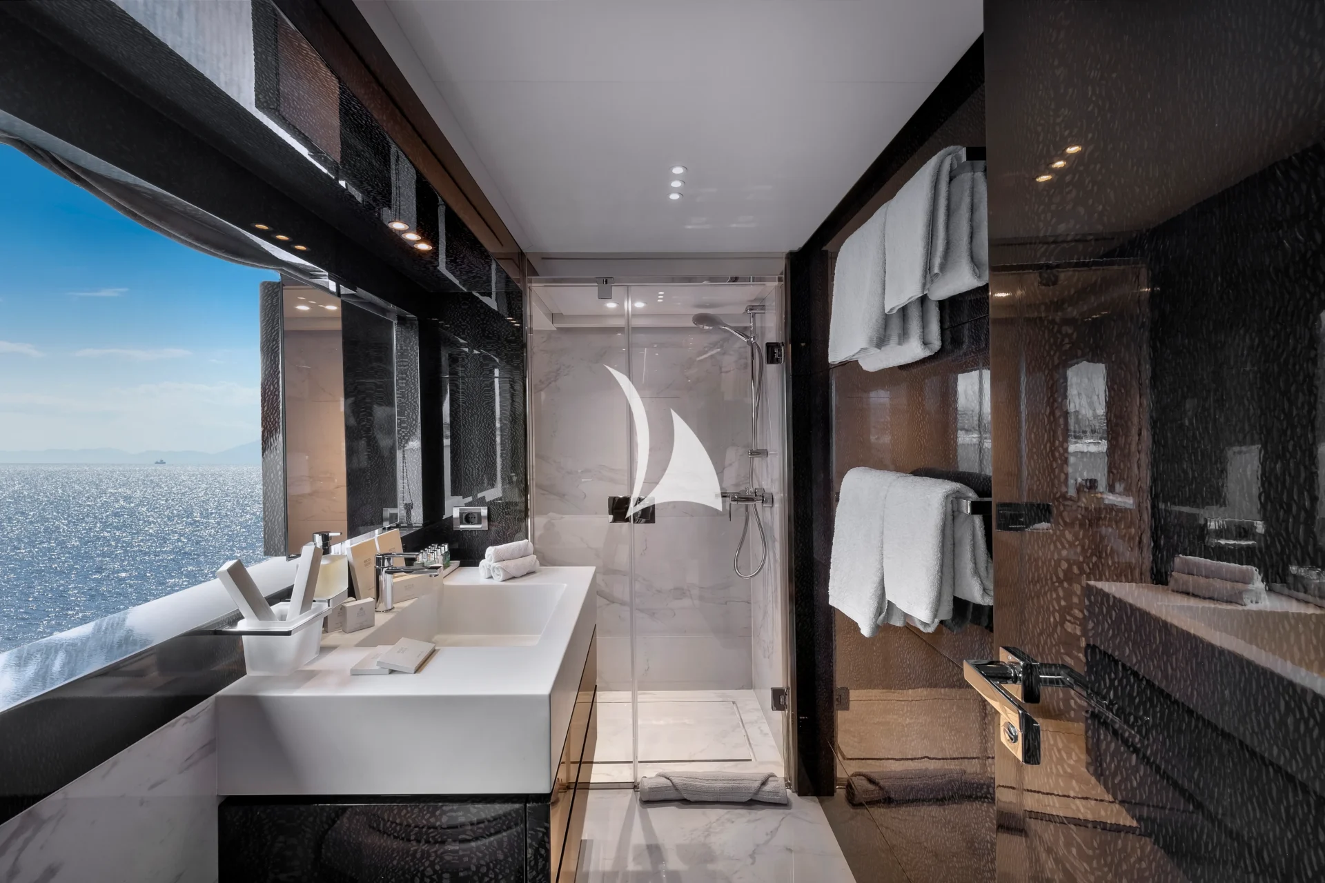 MY EDEN Charter Yacht