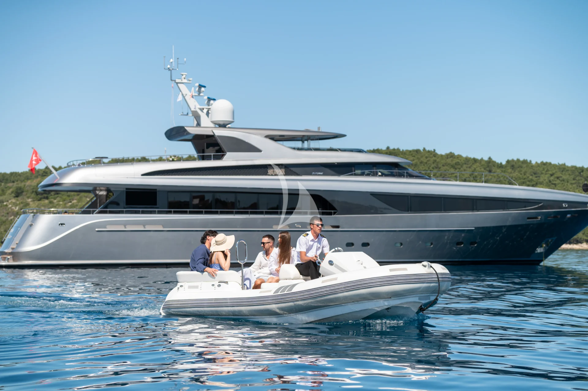 SMOOTH OPERATOR Charter Yacht