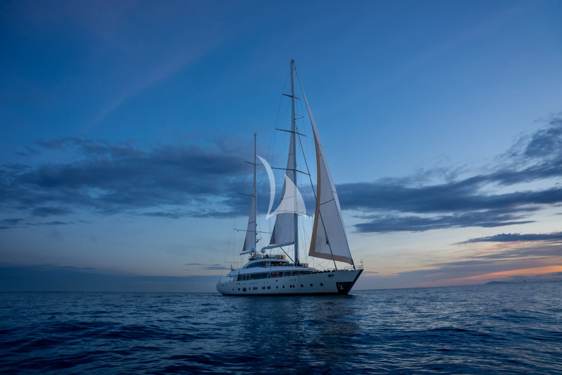 ARESTEAS Charter Yacht