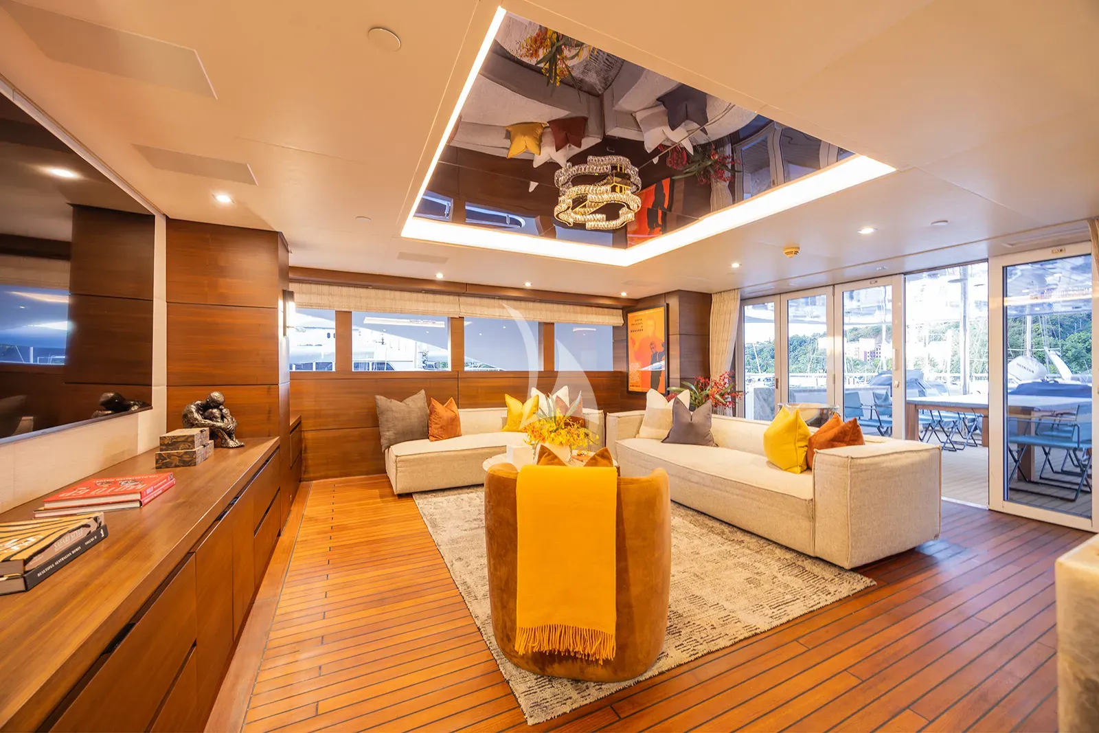 BIG SKY Charter Yacht