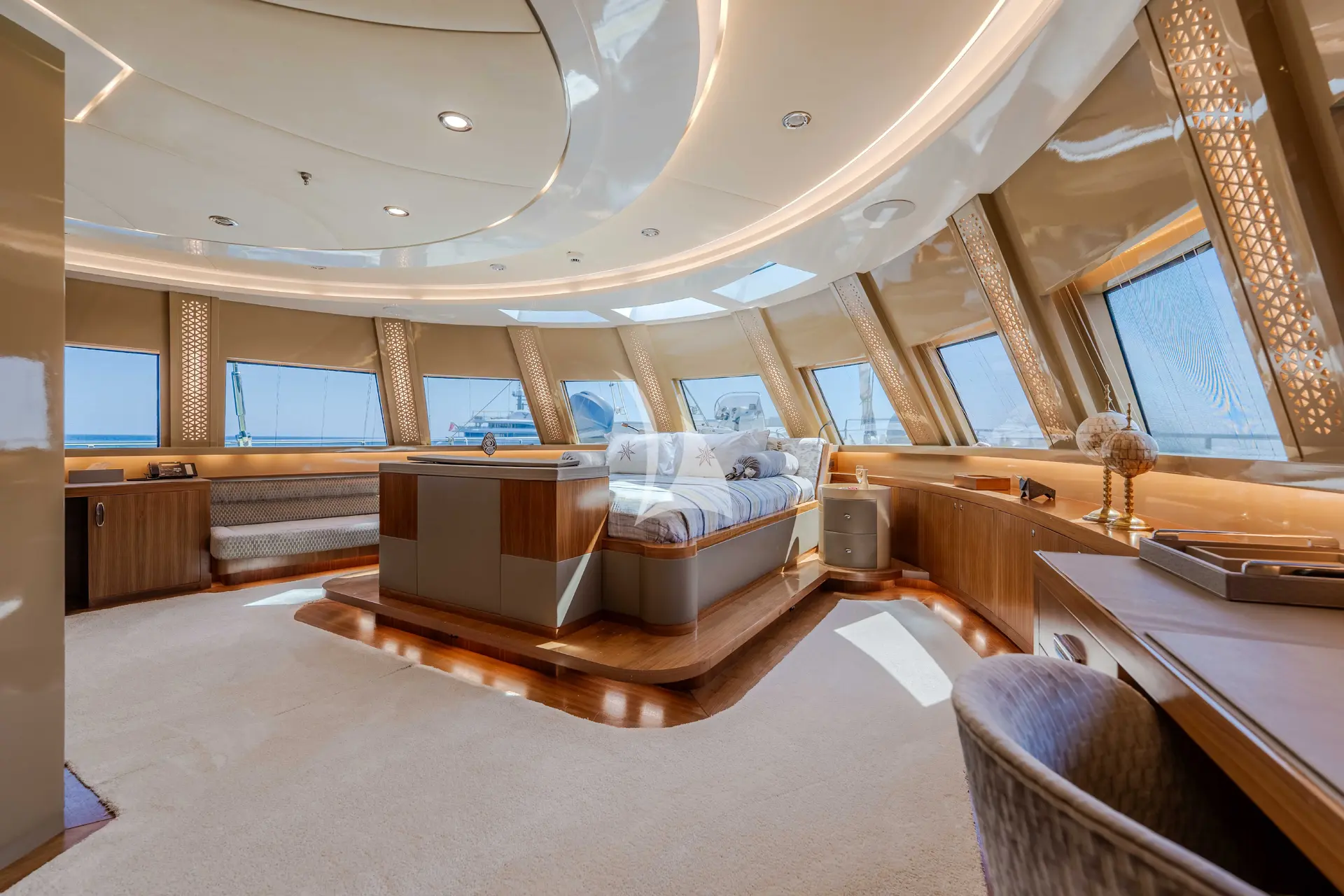 ARESTEAS Charter Yacht