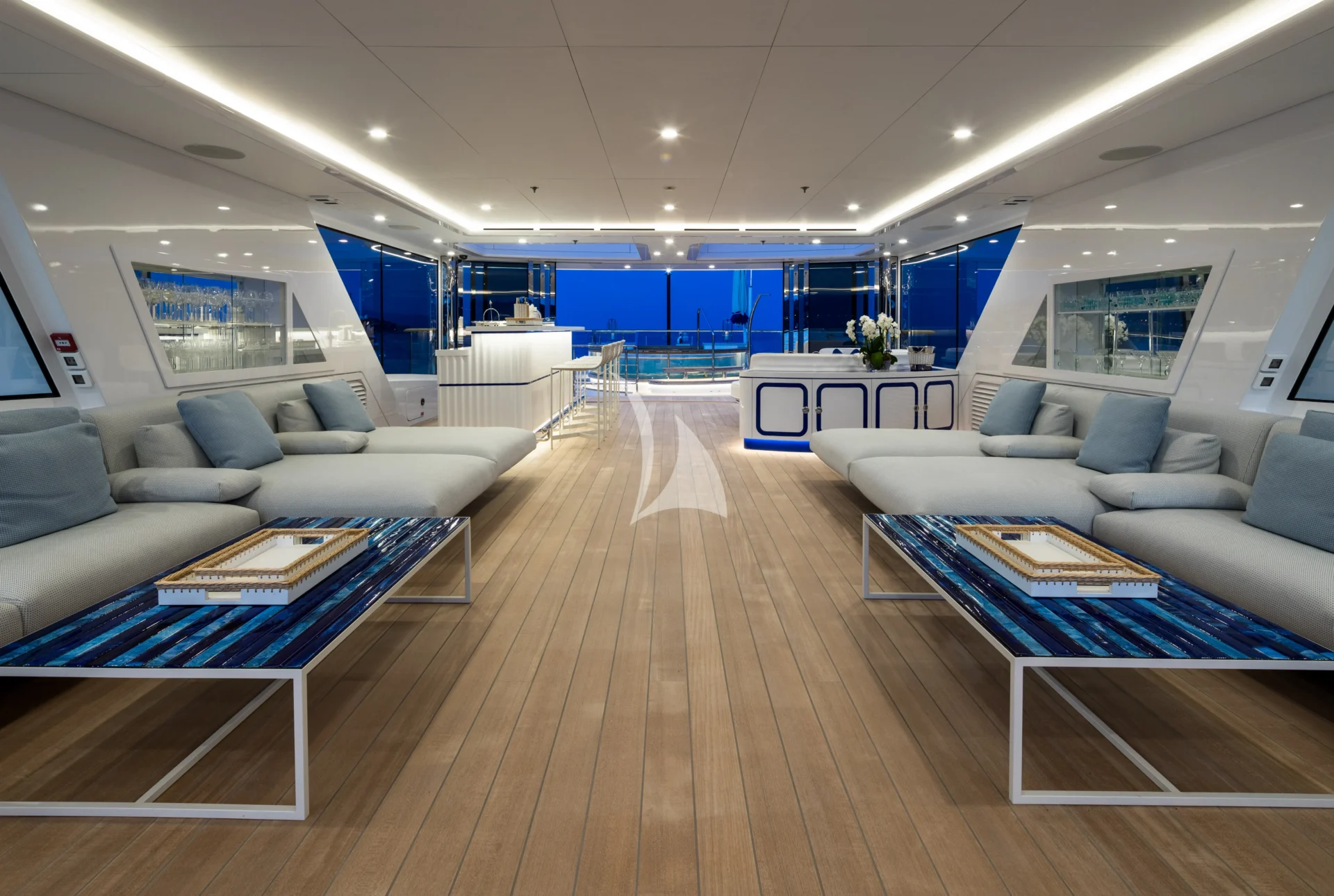 CORAL OCEAN Charter Yacht