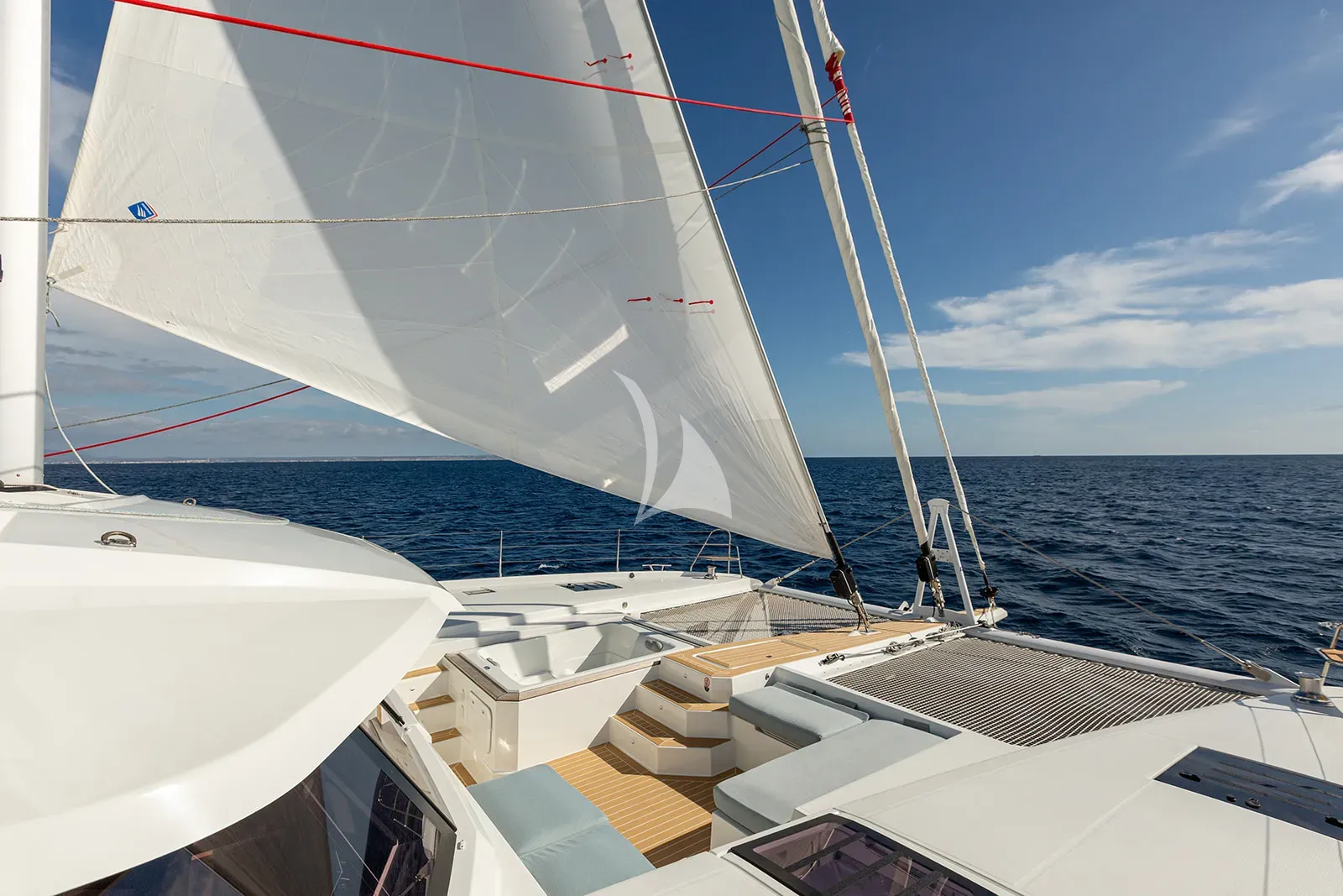 VAGATOR Charter Yacht