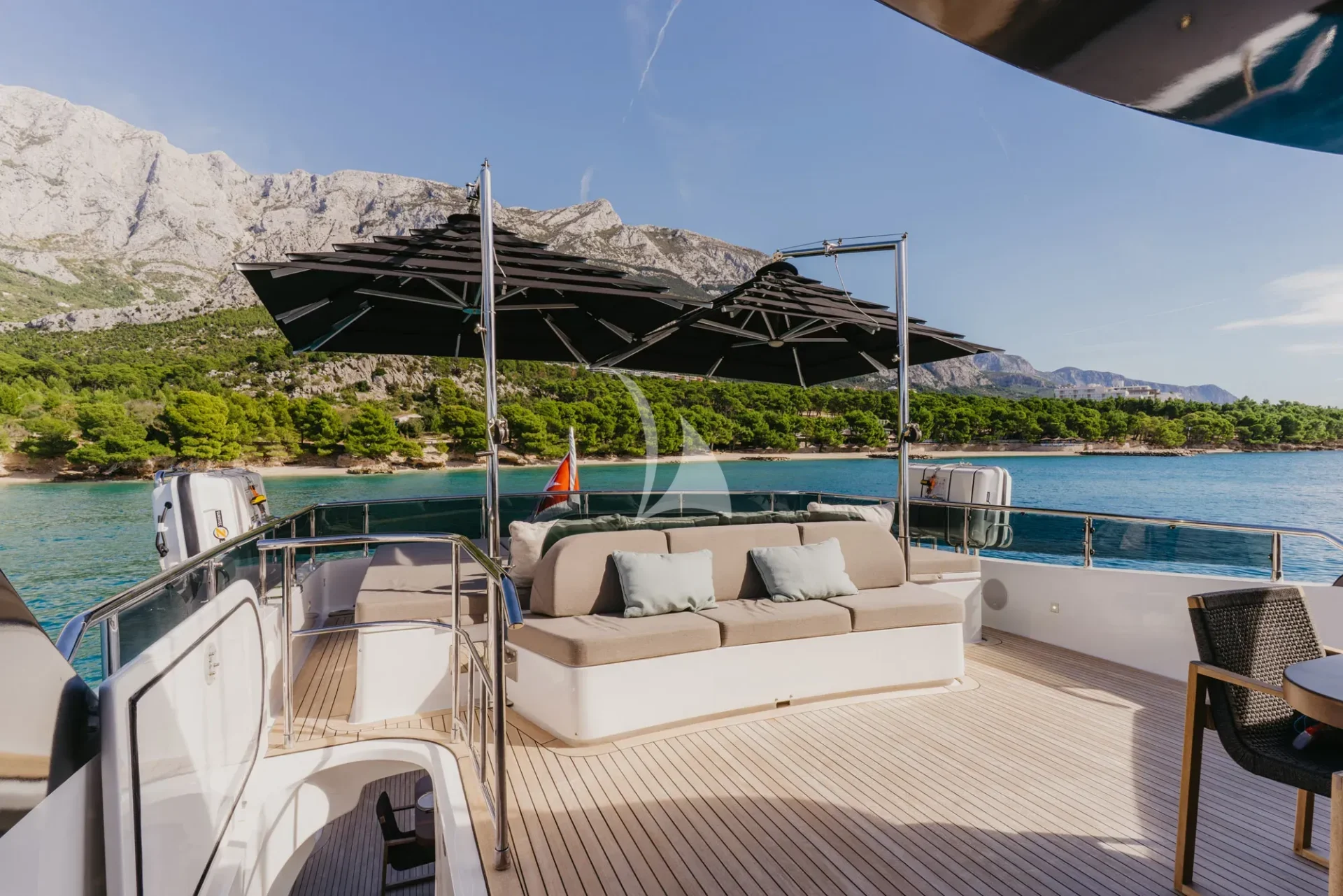 Cynthia Charter Yacht
