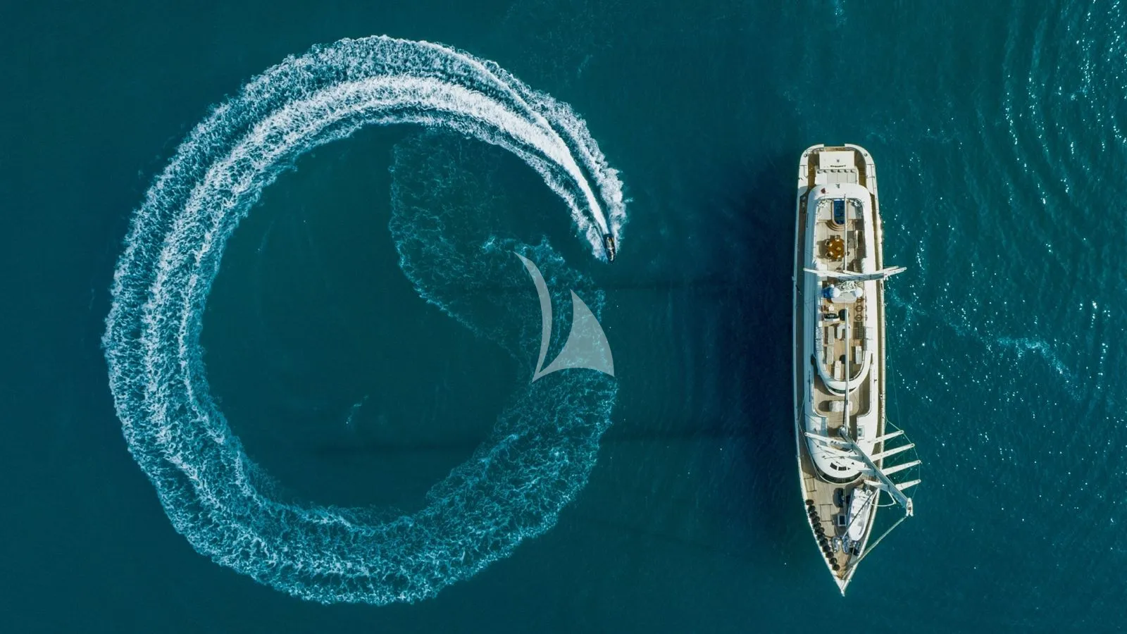 ARESTEAS Charter Yacht