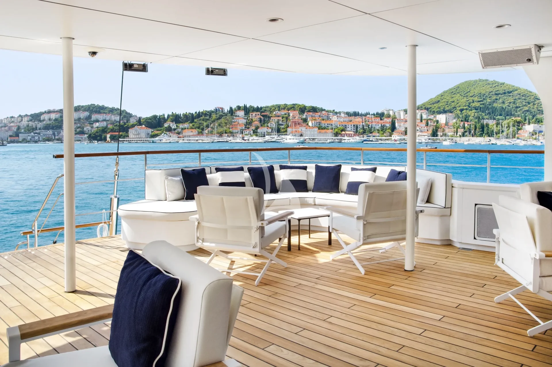 LE PONANT Charter Yacht