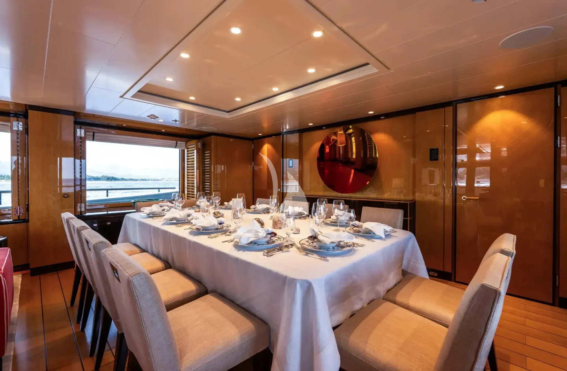 DEEP BLUE Charter Yacht
