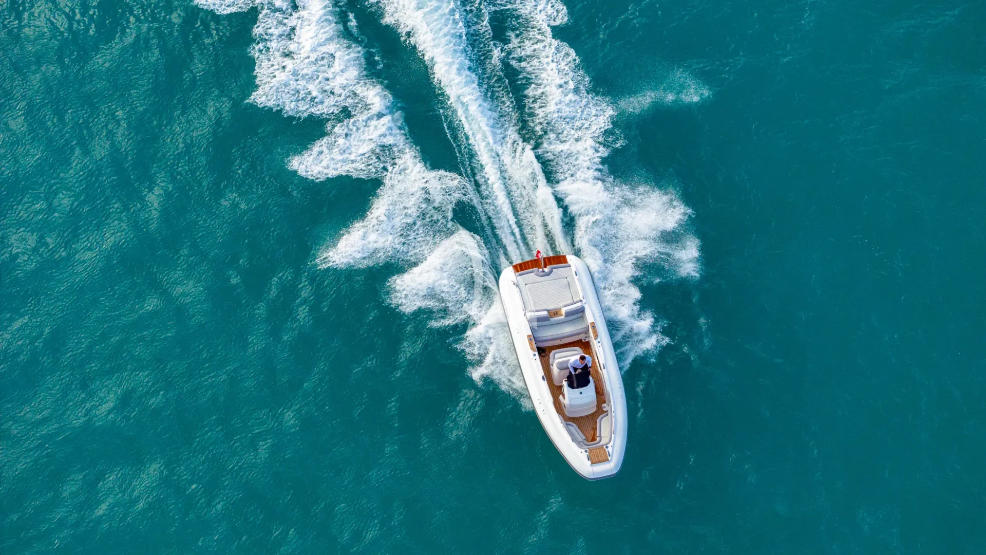 DEEP BLUE Charter Yacht