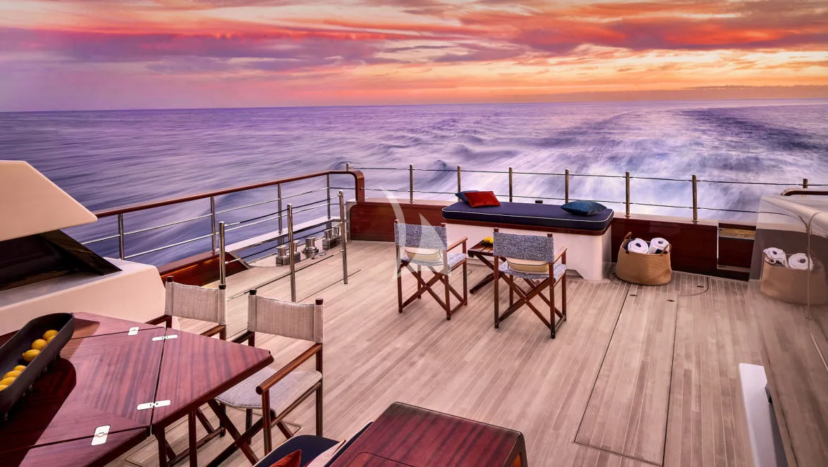THE GENTLEMAN Charter Yacht