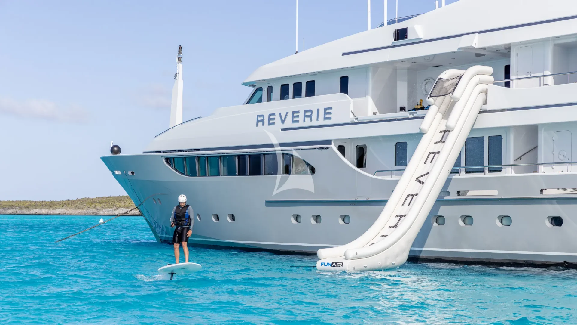 REVERIE Charter Yacht