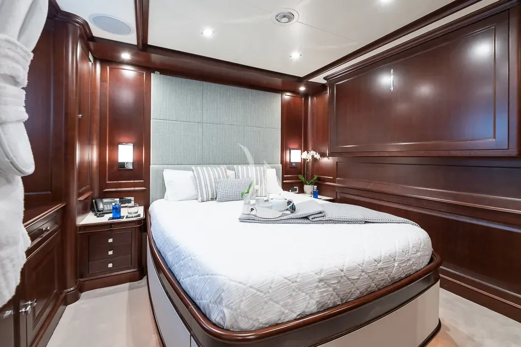 ELENA NUEVE Charter Yacht
