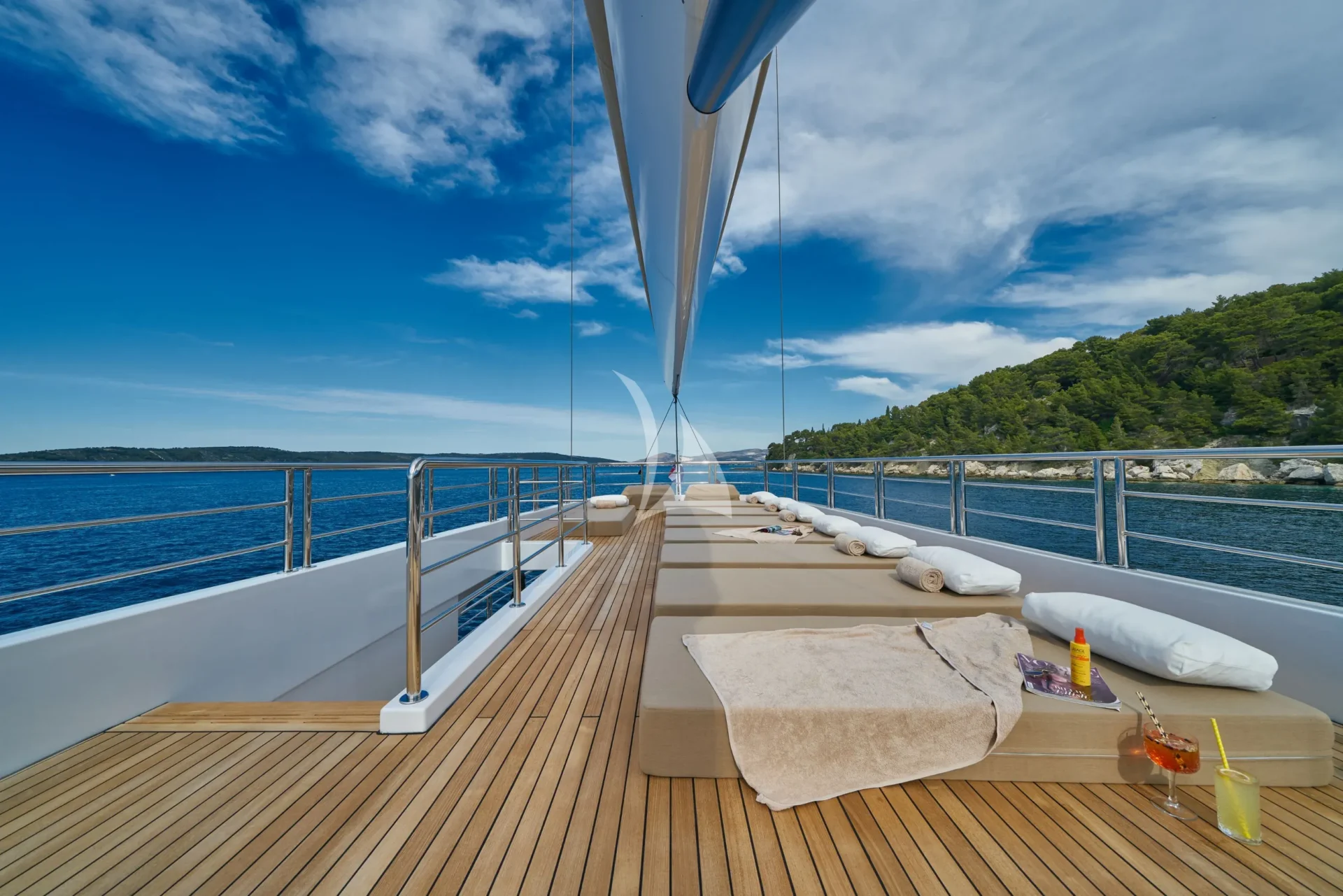 ACAPELLA Charter Yacht