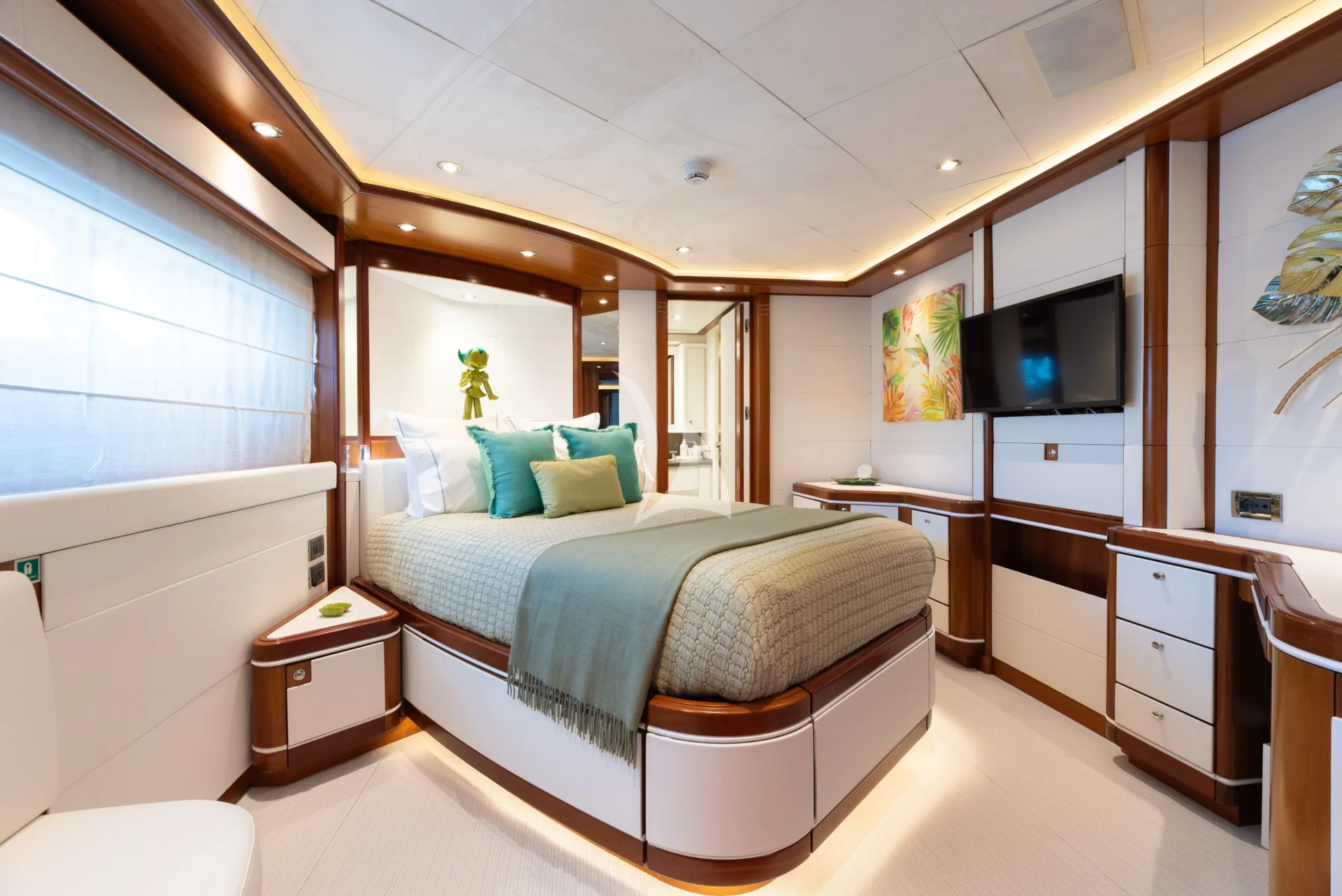 Bunker Charter Yacht