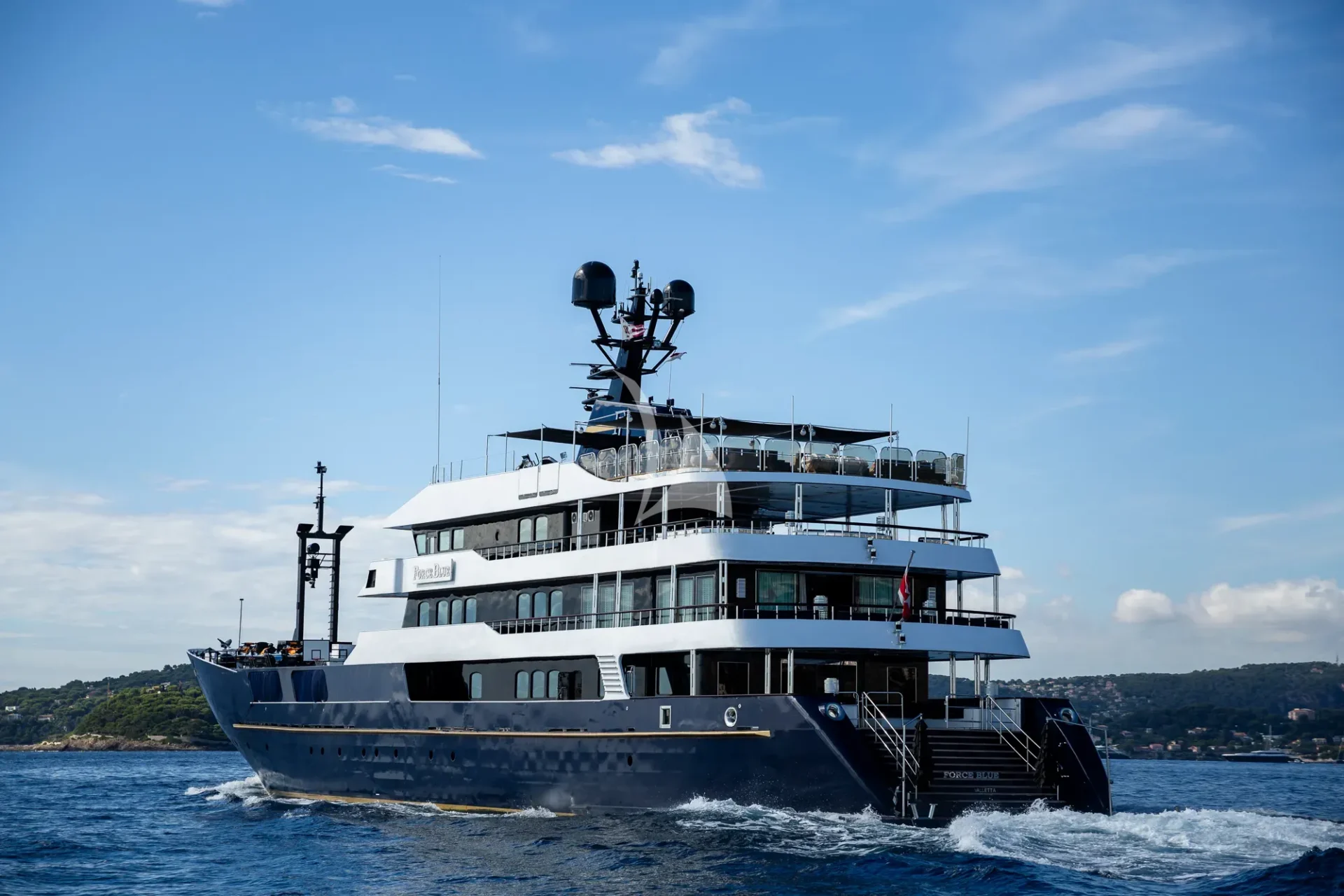 FORCE BLUE Charter Yacht