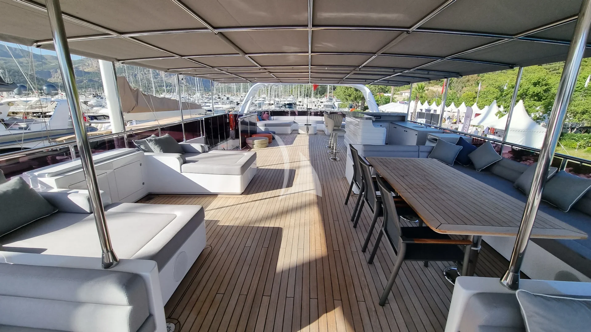 North Wind Charter Yacht