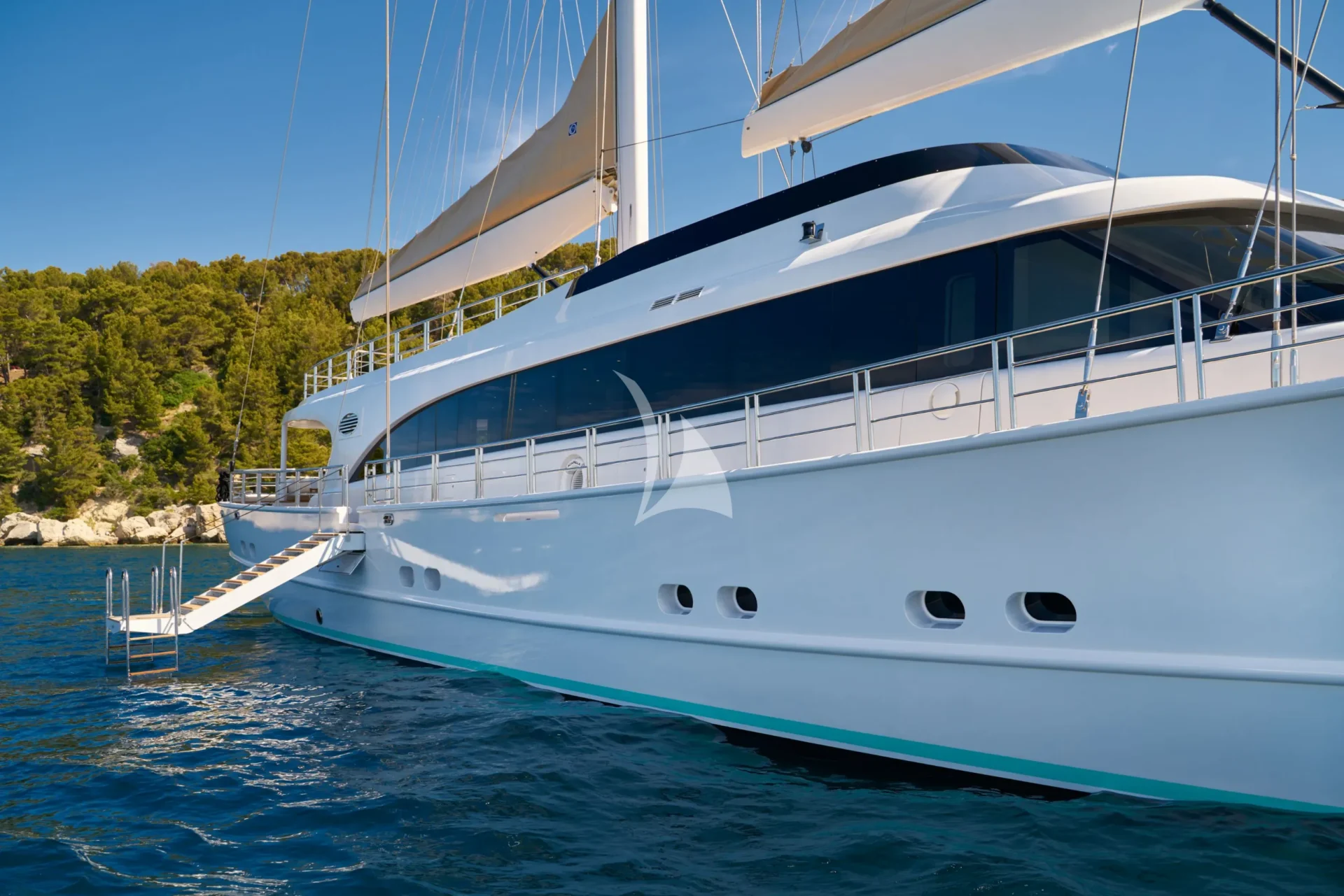 ACAPELLA Charter Yacht