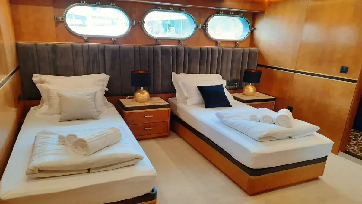 Life is Good Charter Yacht