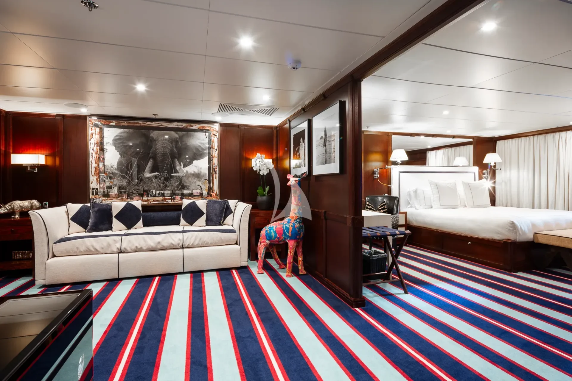 FORCE BLUE Charter Yacht