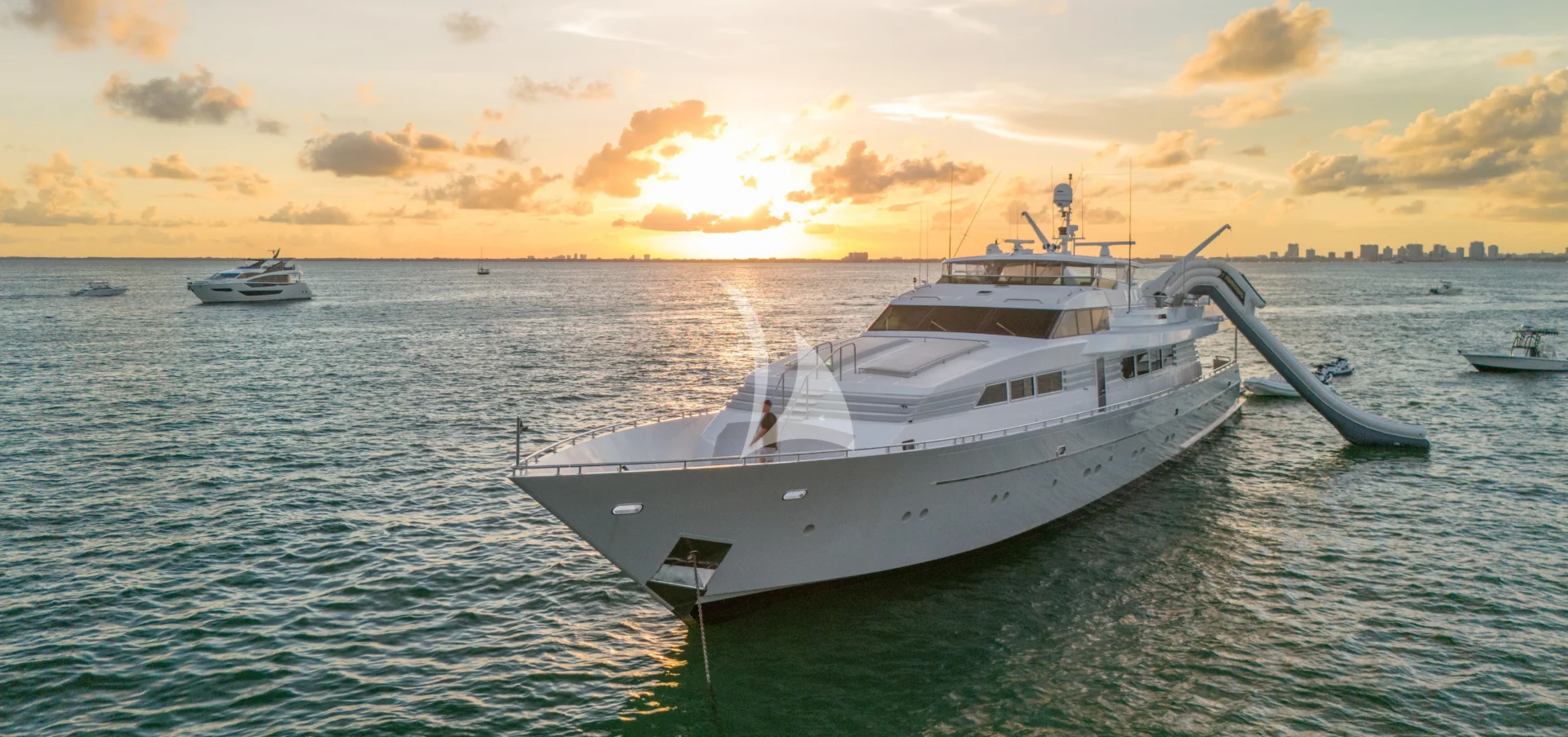 MARY KATHLENE Charter Yacht