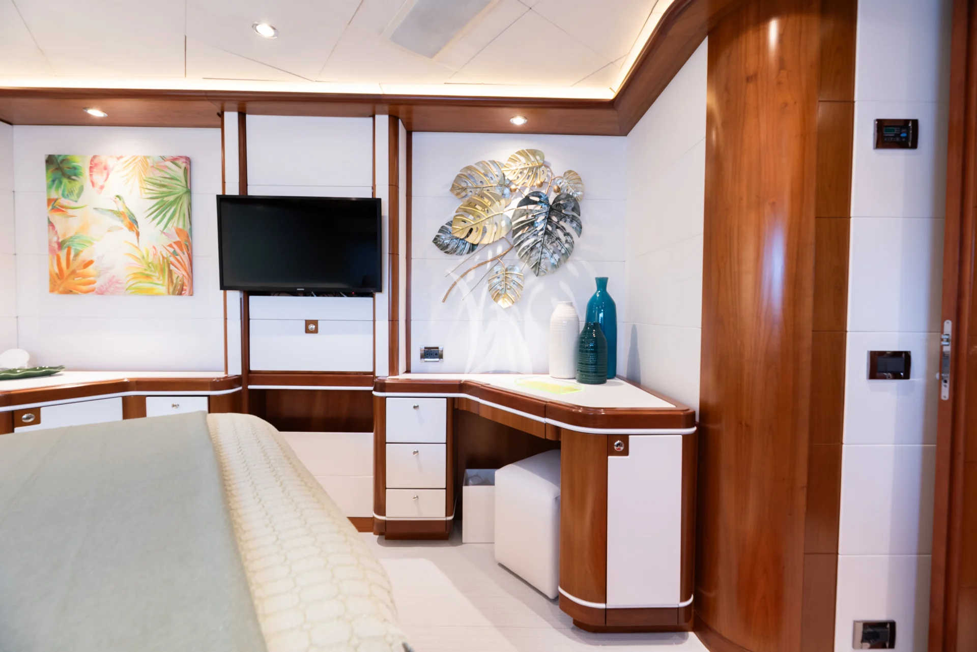 Bunker Charter Yacht