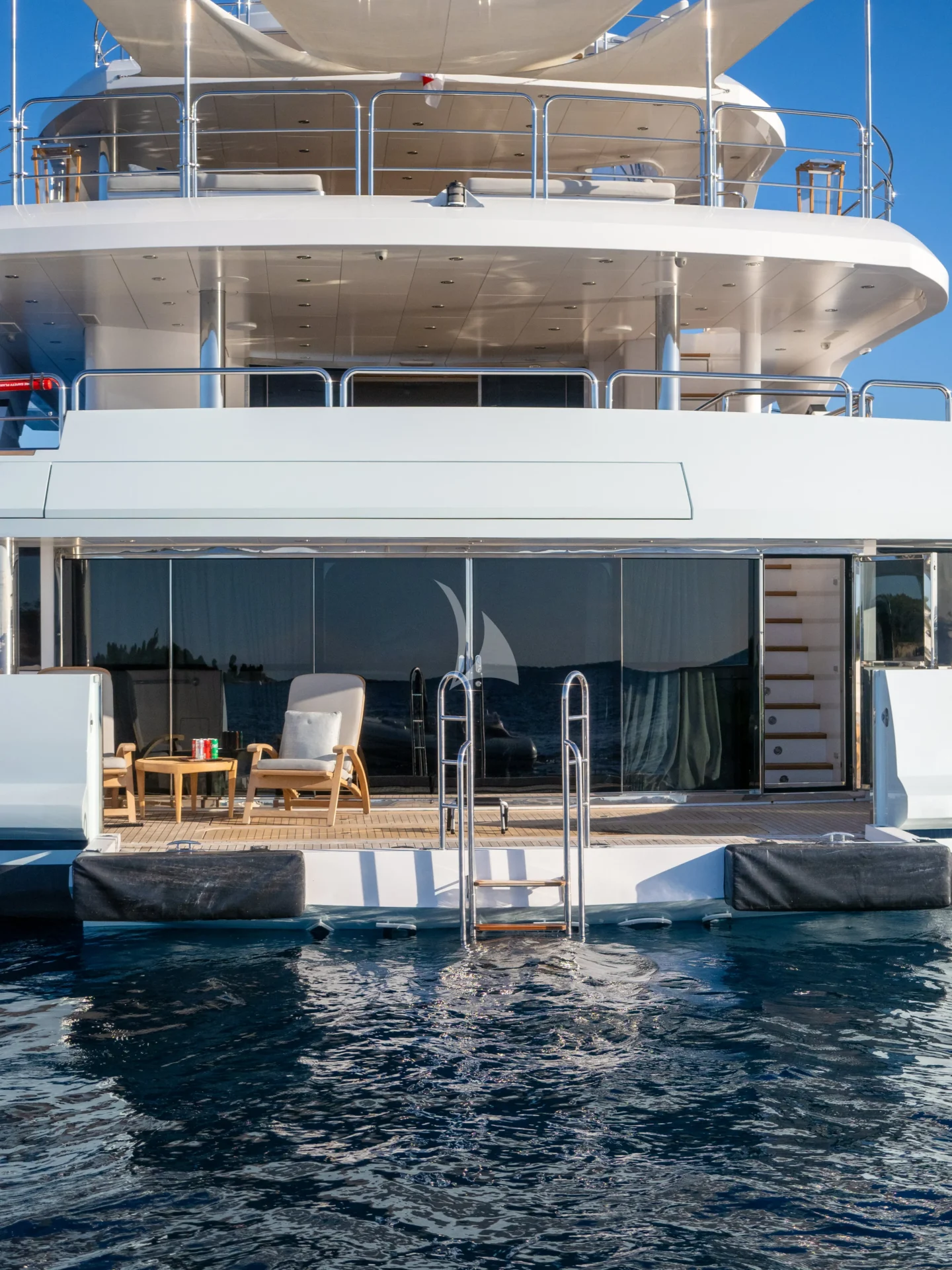 ARADOS Charter Yacht