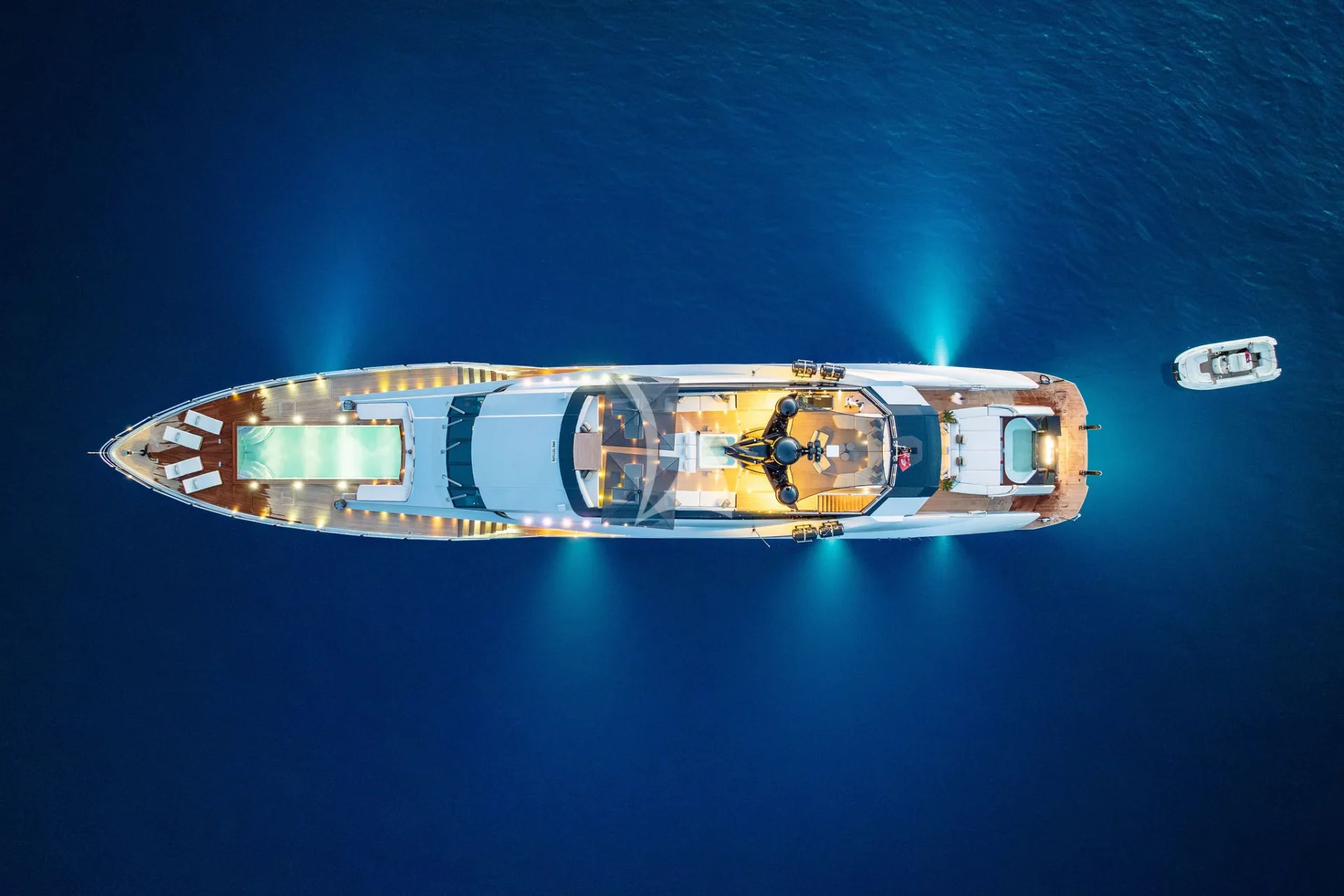 DB9 Charter Yacht