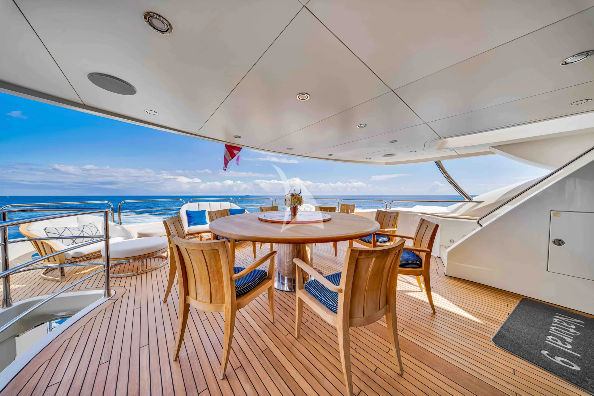 NATURAL 9 Charter Yacht