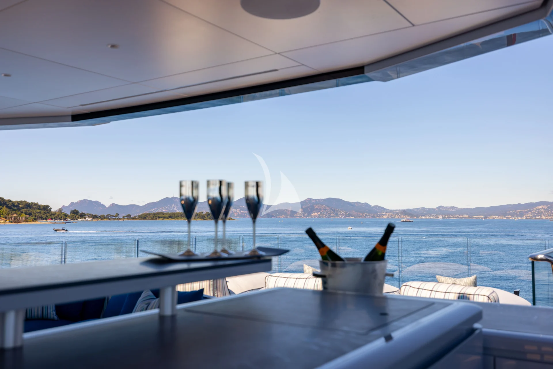 SUI GENERIS Charter Yacht