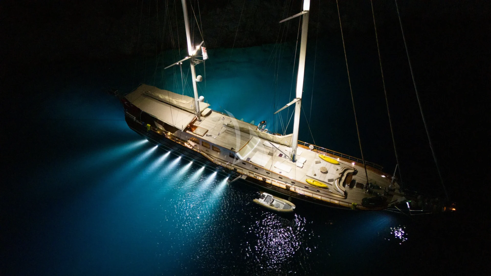 La Bella Vita Charter Yacht