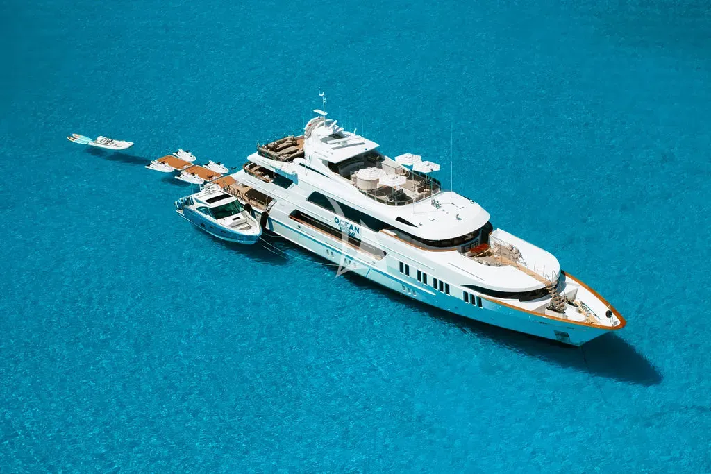 OCEAN CLUB Charter Yacht