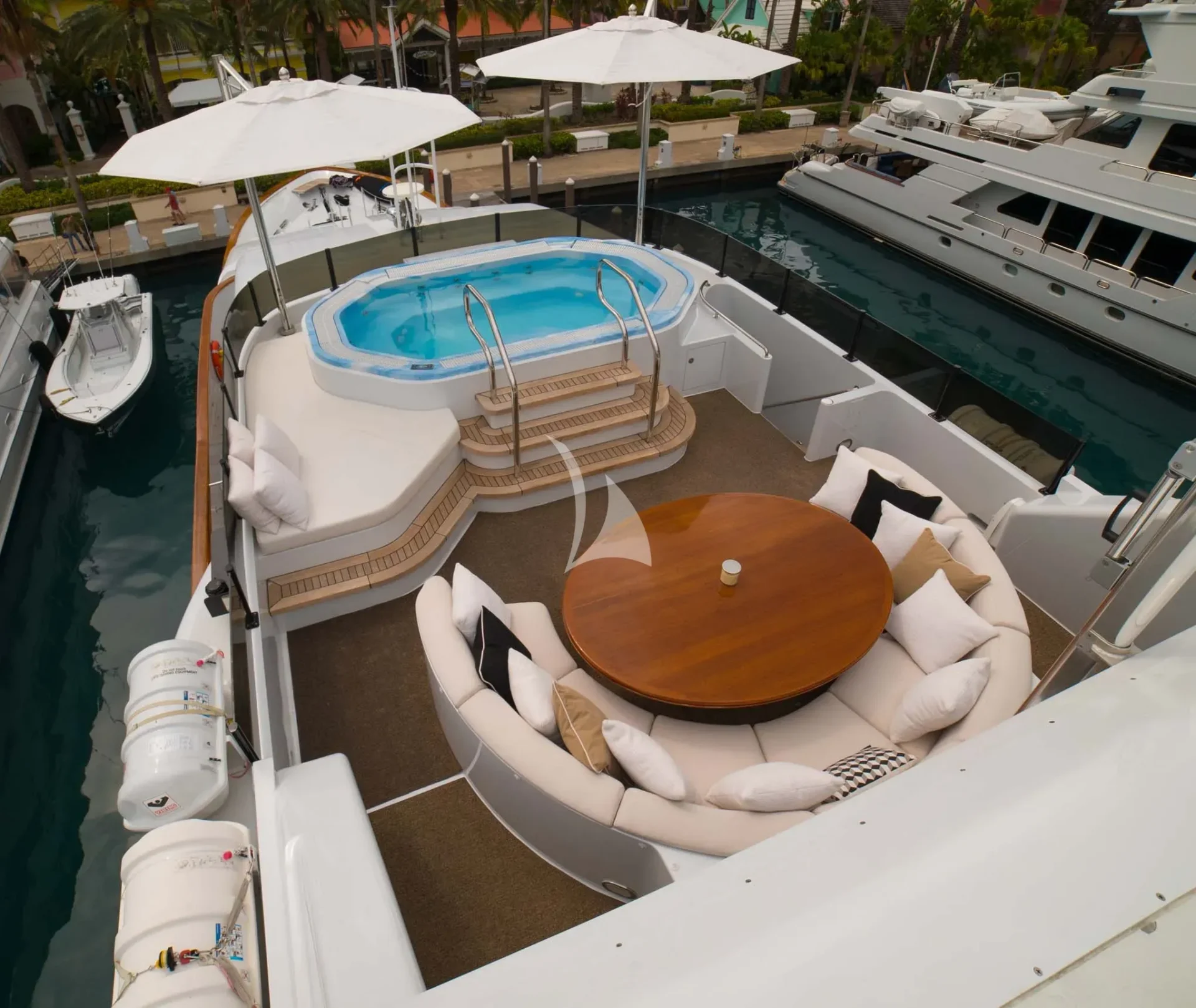 GRAND ILLUSION Charter Yacht