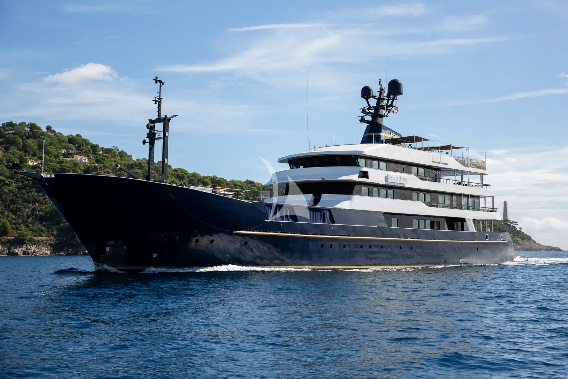 FORCE BLUE Charter Yacht