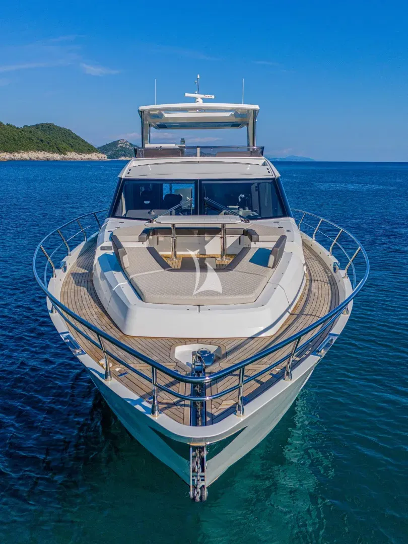 PARADISE Charter Yacht