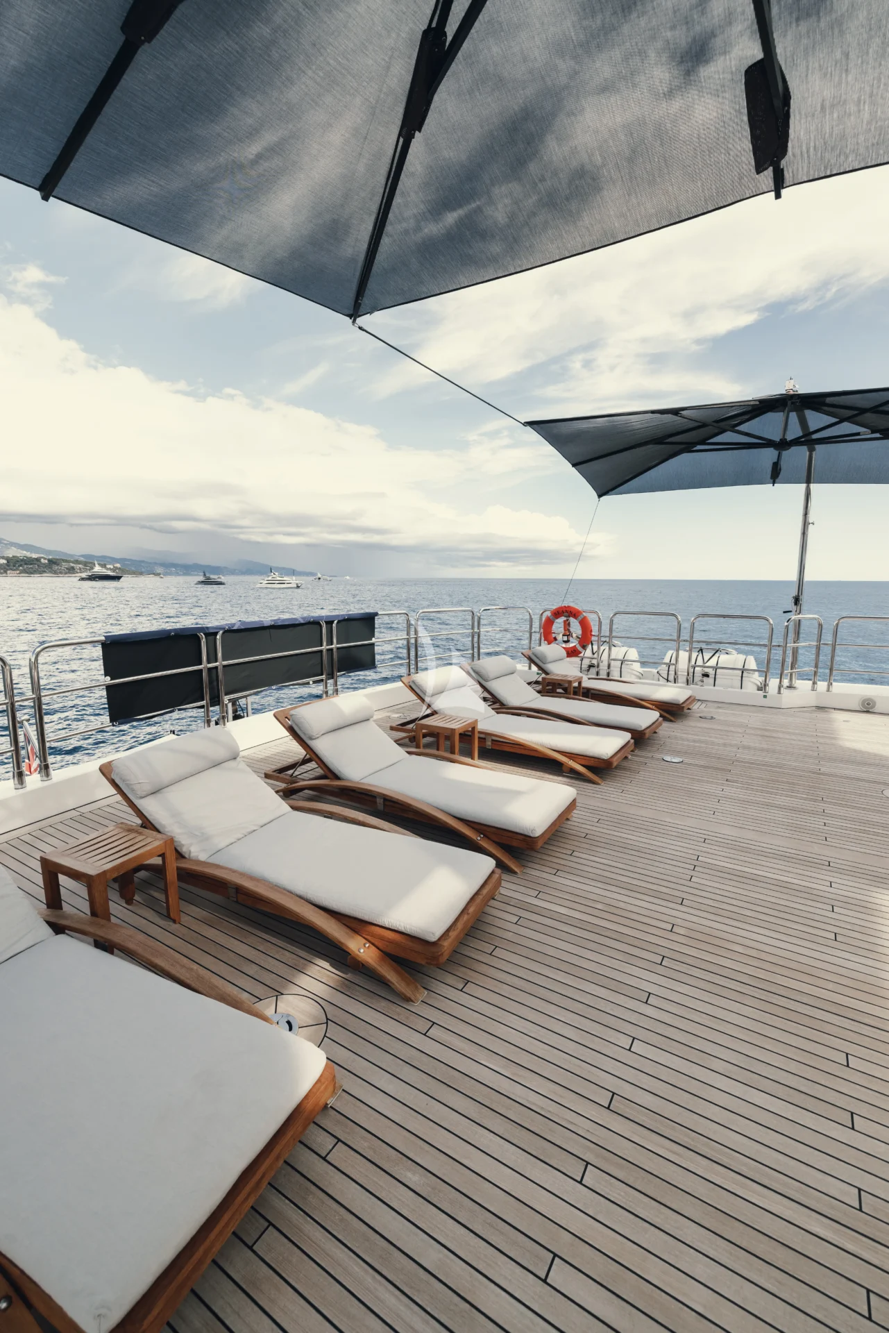 SEANNA Charter Yacht