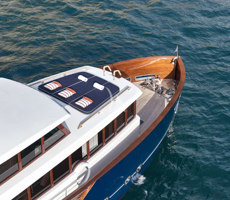 THE GENTLEMAN Charter Yacht