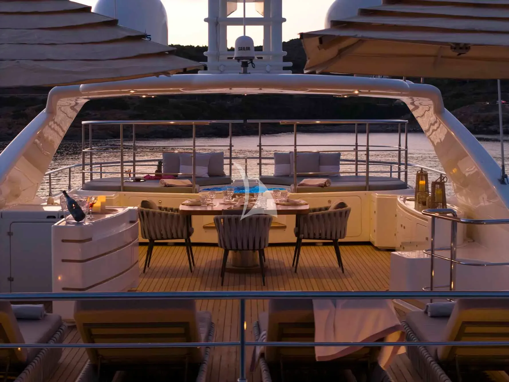 PARADISE Charter Yacht