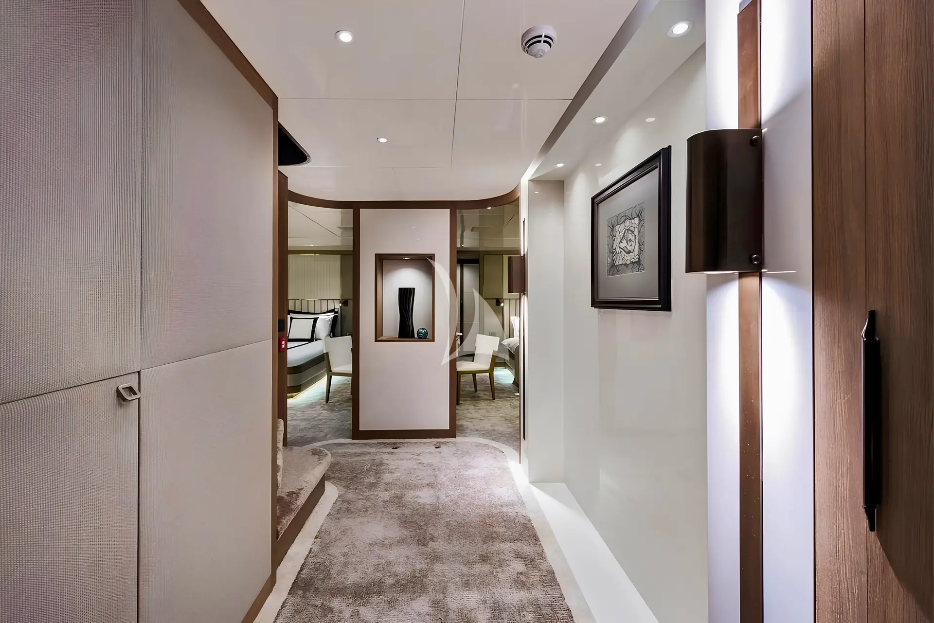 LIQUID SKY Charter Yacht