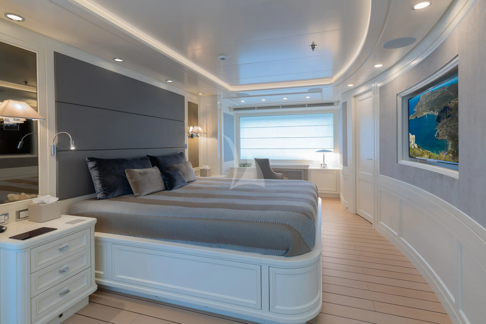 BOJI Charter Yacht