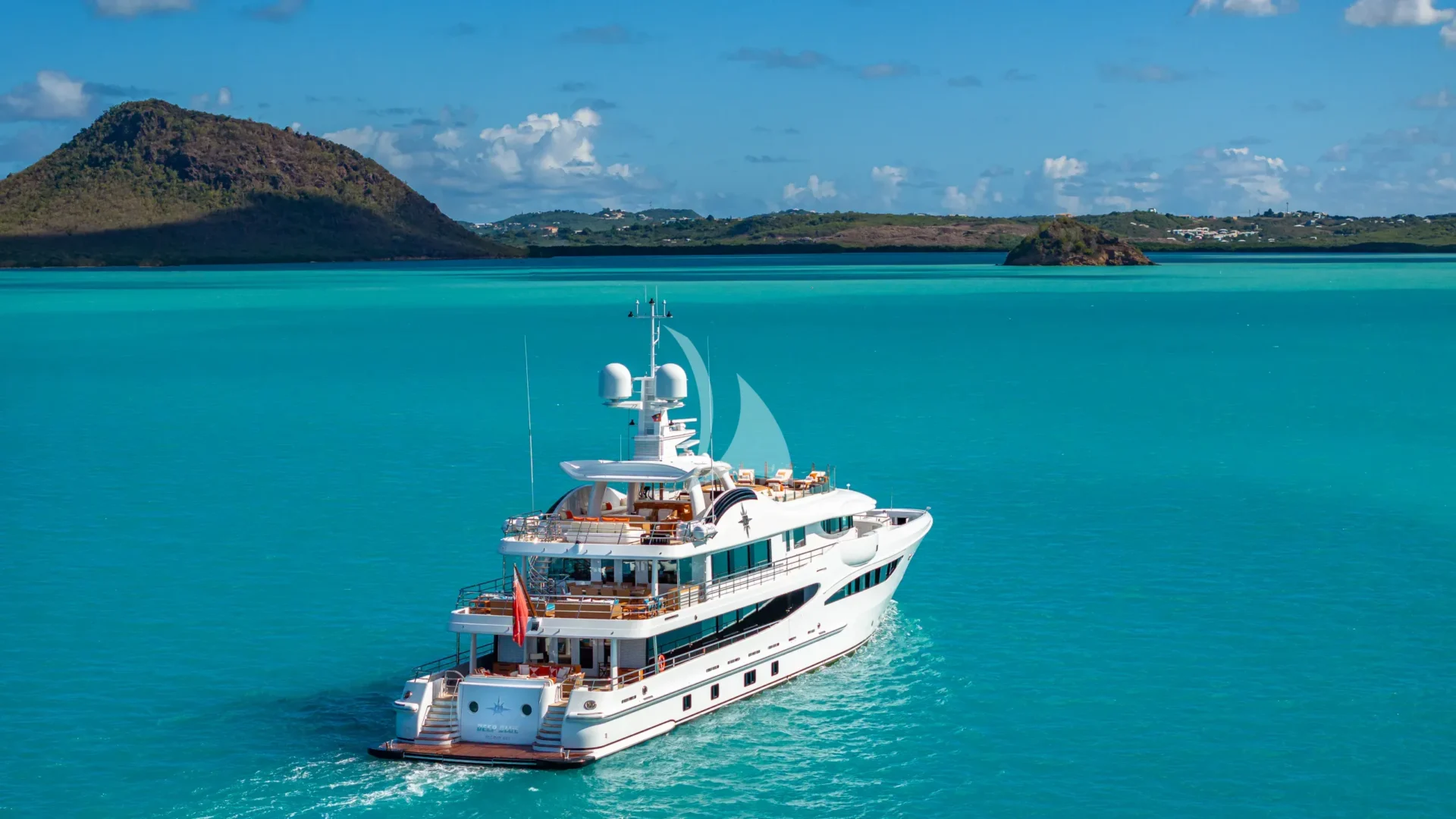 DEEP BLUE Charter Yacht