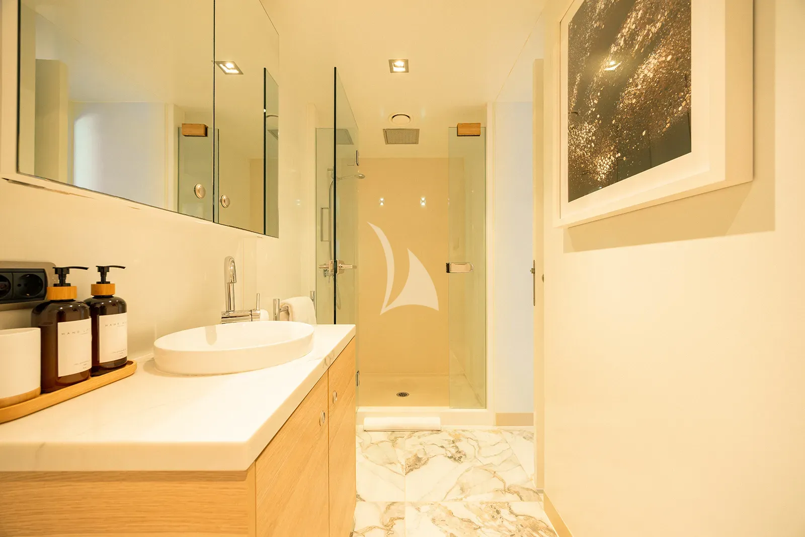 BIG SKY Charter Yacht