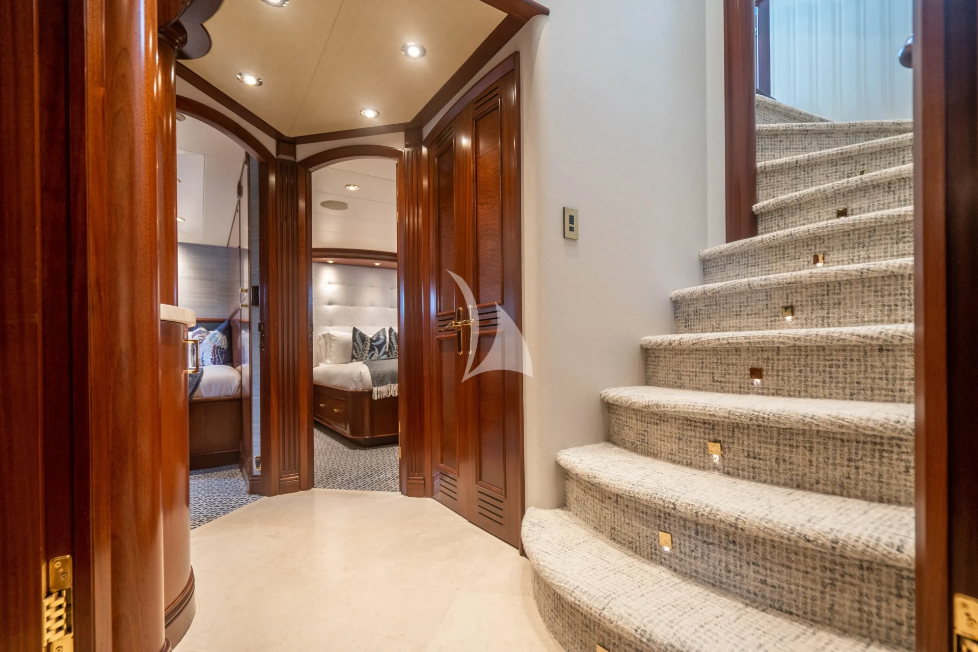 RISK & REWARD Charter Yacht